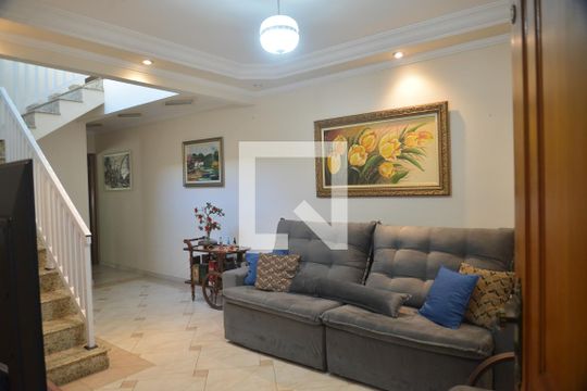 Sala de casa à venda com 4 quartos, 191m² em Parque das Nações, Santo André