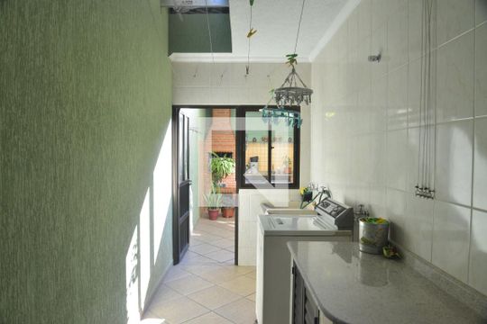 Área de Serviço de casa à venda com 4 quartos, 191m² em Parque das Nações, Santo André