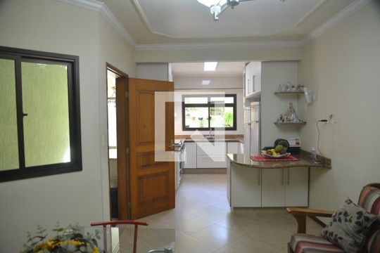 Cozinha de casa à venda com 4 quartos, 191m² em Parque das Nações, Santo André