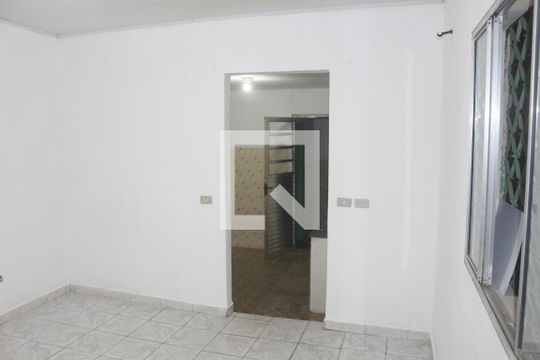 Sala/Quarto de casa para alugar com 1 quarto, 48m² em Santa Maria, São Caetano do Sul