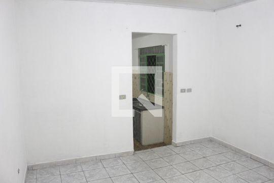 Sala/Quarto de casa para alugar com 1 quarto, 48m² em Santa Maria, São Caetano do Sul
