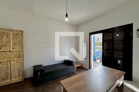 Quarto 2 de casa para alugar com 3 quartos, 200m² em Jardim Aeroporto, São Paulo