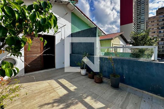Sacada Quarto 2 de casa para alugar com 3 quartos, 200m² em Jardim Aeroporto, São Paulo