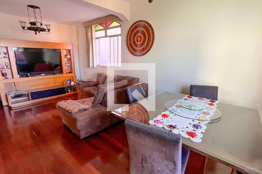 Sala de casa à venda com 5 quartos, 380m² em Colégio Batista, Belo Horizonte