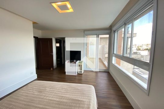 Casa à venda com 4 quartos, 360m² em Swiss Park, Campinas
