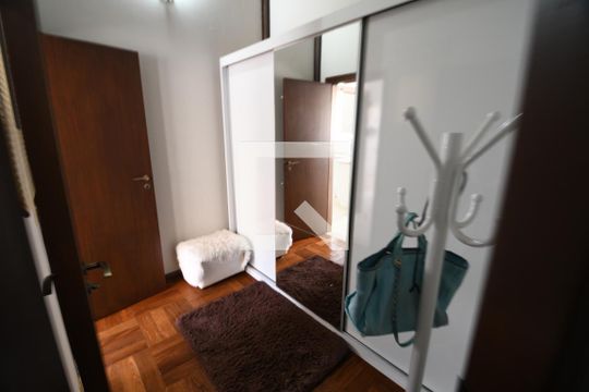 Quarto de Serviço de casa de condomínio à venda com 4 quartos, 470m² em Loteamento Alphaville Campinas, Campinas