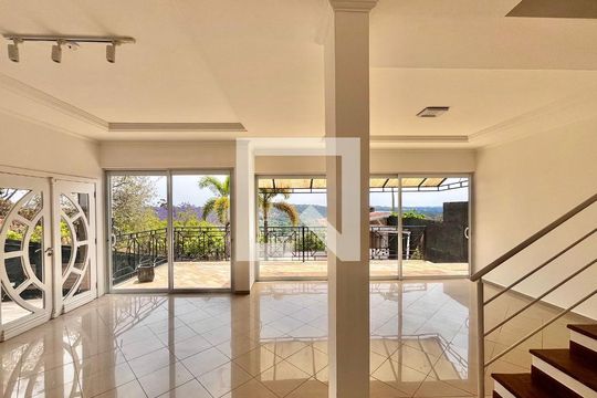 Sala de casa de condomínio à venda com 4 quartos, 356m² em Conjunto Habitacional Vila Santana (Sousas), Campinas