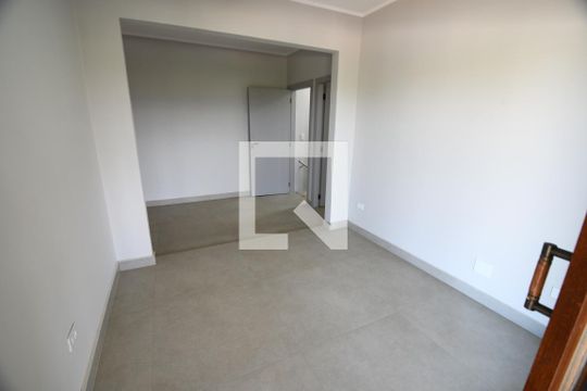 Sala de TV de casa à venda com 5 quartos, 650m² em Conjunto Habitacional Vila Santana (Sousas), Campinas