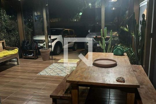 Casa à venda com 3 quartos, 104m² em Vila Santa Isabel, Campinas
