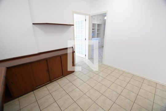 Sala/Escritório de apartamento à venda com 3 quartos, 137m² em Notre Dame, Campinas