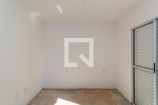 Quarto 2 de casa de condomínio para alugar com 2 quartos, 101m² em Vila Carmosina, São Paulo