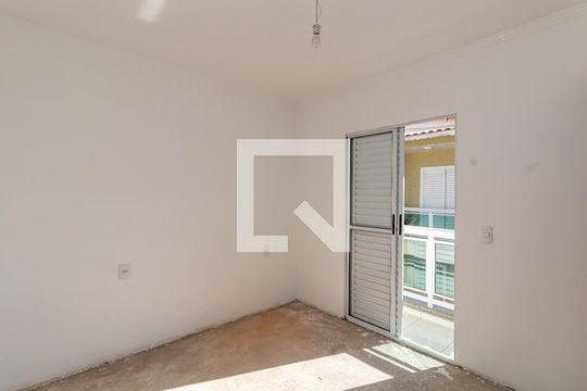Quarto 2 de casa de condomínio para alugar com 2 quartos, 101m² em Vila Carmosina, São Paulo