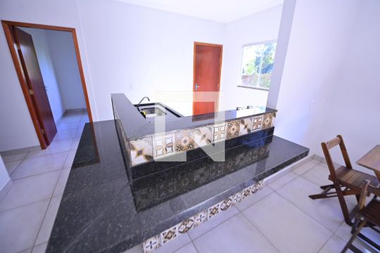 Sala/Cozinha de casa para alugar com 3 quartos, 80m² em Chácaras Califórnia, Goiânia