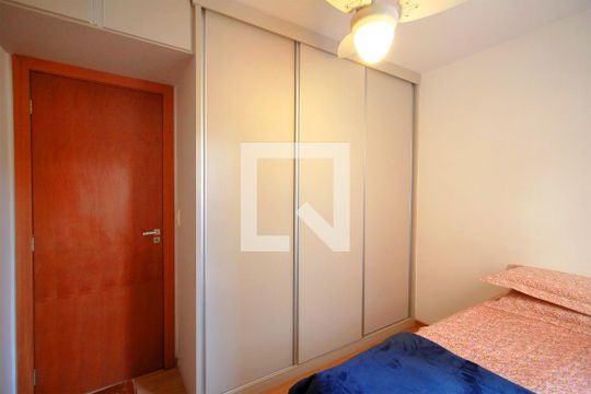 Quarto  de apartamento à venda com 4 quartos, 360m² em Buritis, Belo Horizonte
