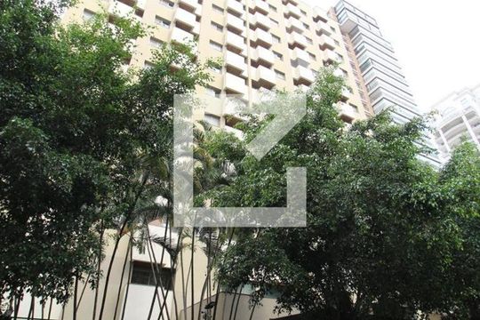 Fachada do Prédio de apartamento para alugar com 1 quarto, 33m² em Vila Uberabinha, São Paulo