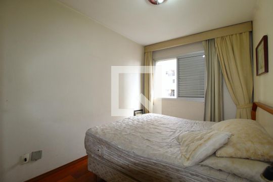 Quarto de apartamento para alugar com 1 quarto, 33m² em Vila Uberabinha, São Paulo