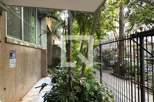Plaquinha de apartamento para alugar com 4 quartos, 243m² em Copacabana, Rio de Janeiro