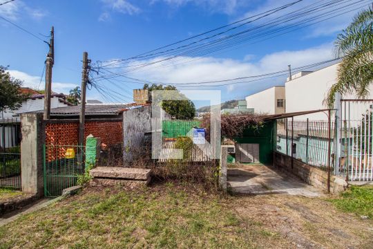 Fachada de casa à venda com 2 quartos, 340m² em Partenon, Porto Alegre