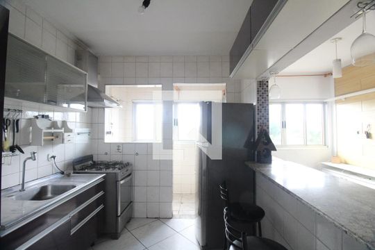 Cozinha de apartamento à venda com 2 quartos, 62m² em Vila Antonieta, São Paulo