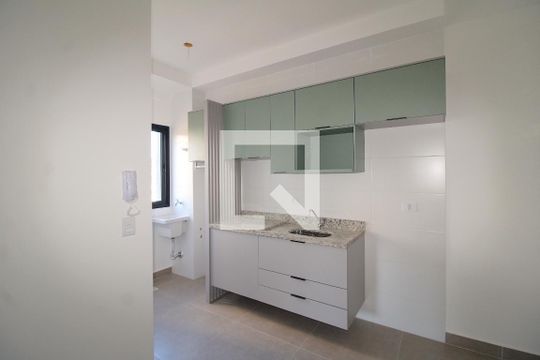 Sala / Cozinha de apartamento à venda com 2 quartos, 38m² em Vila Ester (zona Norte), São Paulo
