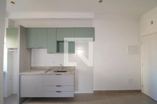Sala / Cozinha de apartamento à venda com 2 quartos, 38m² em Vila Ester (zona Norte), São Paulo