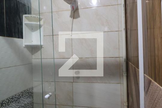 Banheiro de kitnet/studio para alugar com 1 quarto, 26m² em Rio Branco, Canoas