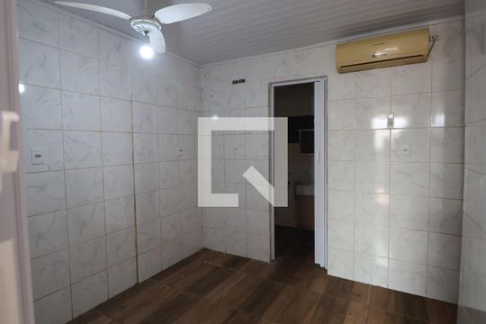 Quarto de kitnet/studio para alugar com 1 quarto, 26m² em Rio Branco, Canoas