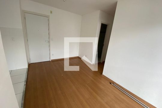 Sala de apartamento para alugar com 2 quartos, 49m² em Pechincha, Rio de Janeiro