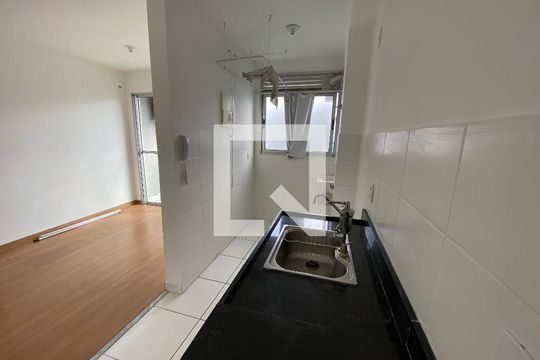 Cozinha de apartamento para alugar com 2 quartos, 49m² em Pechincha, Rio de Janeiro