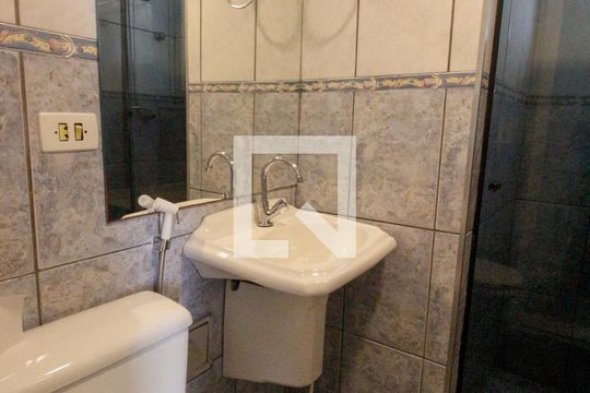 Banheiro de apartamento para alugar com 2 quartos, 60m² em Morumbi, São Paulo
