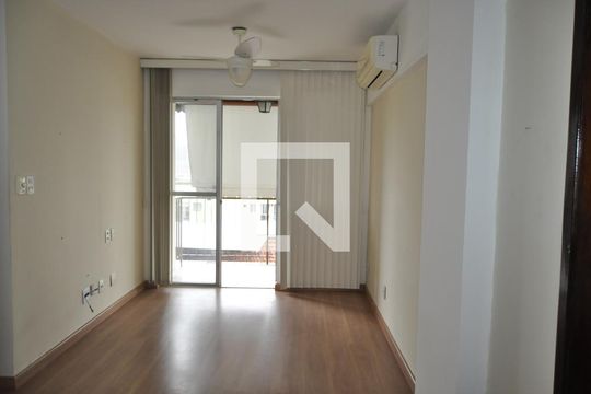 Sala de apartamento para alugar com 2 quartos, 55m² em Engenho de Dentro, Rio de Janeiro