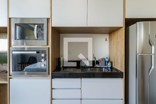 Cozinha de kitnet/studio à venda com 1 quarto, 26m² em Vila Olímpia, São Paulo