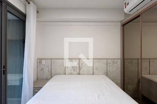 Studio de kitnet/studio para alugar com 1 quarto, 25m² em Sumarezinho, São Paulo