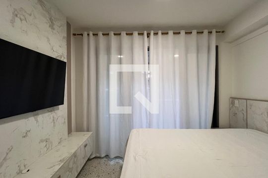 Studio de kitnet/studio para alugar com 1 quarto, 25m² em Sumarezinho, São Paulo