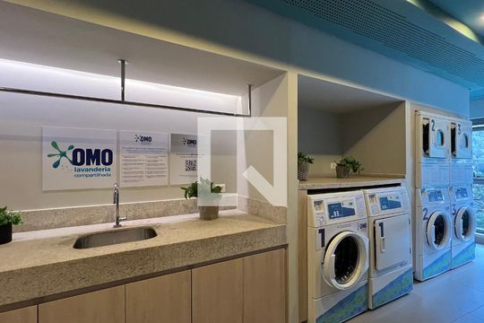 Lavanderia de kitnet/studio para alugar com 1 quarto, 25m² em Sumarezinho, São Paulo