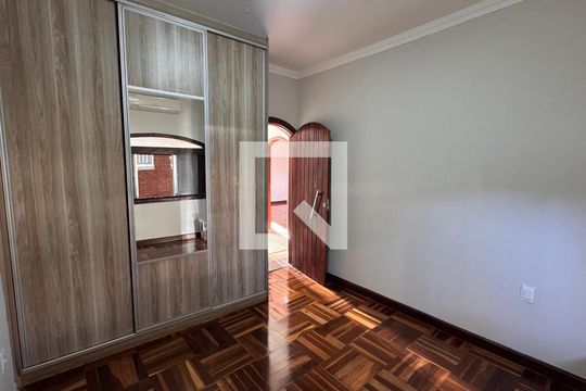 Quarto 1 de casa à venda com 3 quartos, 270m² em Jardim Novo Campos Elíseos, Campinas