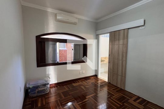 Sala de casa à venda com 3 quartos, 270m² em Jardim Novo Campos Elíseos, Campinas