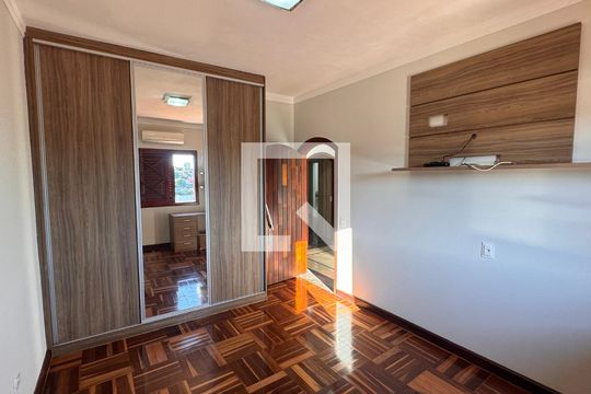 Quarto 2 de casa à venda com 3 quartos, 270m² em Jardim Novo Campos Elíseos, Campinas
