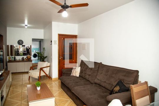 Sala de casa à venda com 4 quartos, 480m² em Jardim Vergueiro, São Paulo