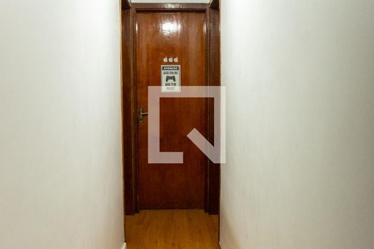 Corredor de casa à venda com 4 quartos, 480m² em Jardim Vergueiro, São Paulo
