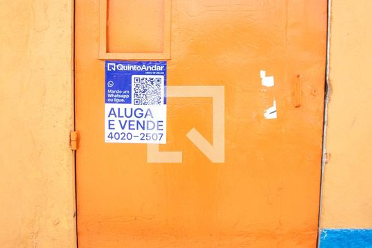 placa instalada de casa à venda com 4 quartos, 480m² em Jardim Vergueiro, São Paulo