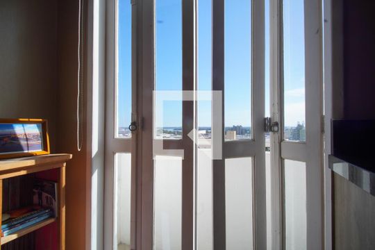  Sala/Cozinha  Varanda de apartamento à venda com 1 quarto, 30m² em Moinhos de Vento, Porto Alegre