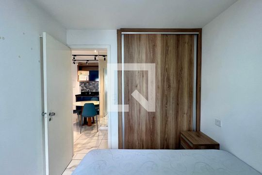 Quarto  de apartamento para alugar com 1 quarto, 40m² em Cerqueira César, São Paulo