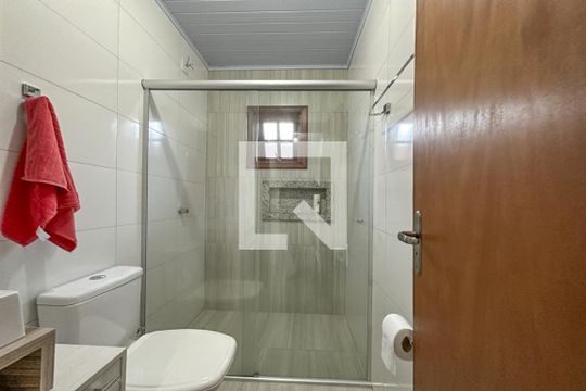 Banheiro 2 de casa para alugar com 2 quartos, 90m² em São José, São Leopoldo