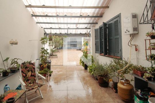 Área Externa de casa à venda com 5 quartos, 224m² em Jardim do Salso, Porto Alegre