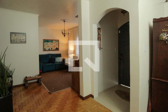 Casa à venda com 5 quartos, 224m² em Jardim do Salso, Porto Alegre