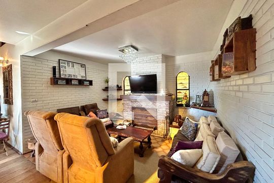 Sala de casa à venda com 4 quartos, 265m² em Feitoria, São Leopoldo