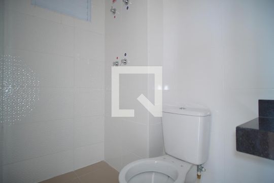 Banheiro Corredor de apartamento à venda com 2 quartos, 42m² em Humaitá, Porto Alegre