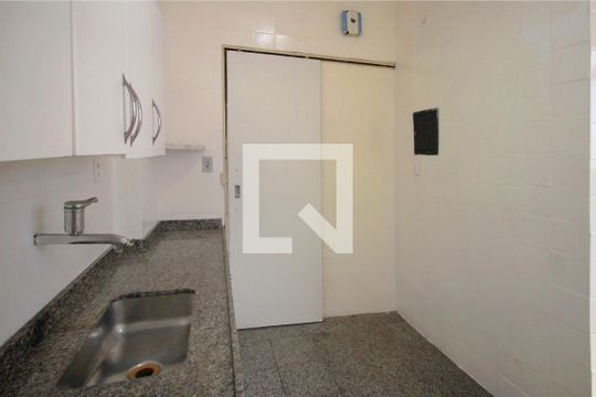 Cozinha de apartamento à venda com 4 quartos, 128m² em São Pedro, Belo Horizonte