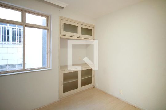 Sala de Estar de apartamento à venda com 4 quartos, 128m² em São Pedro, Belo Horizonte